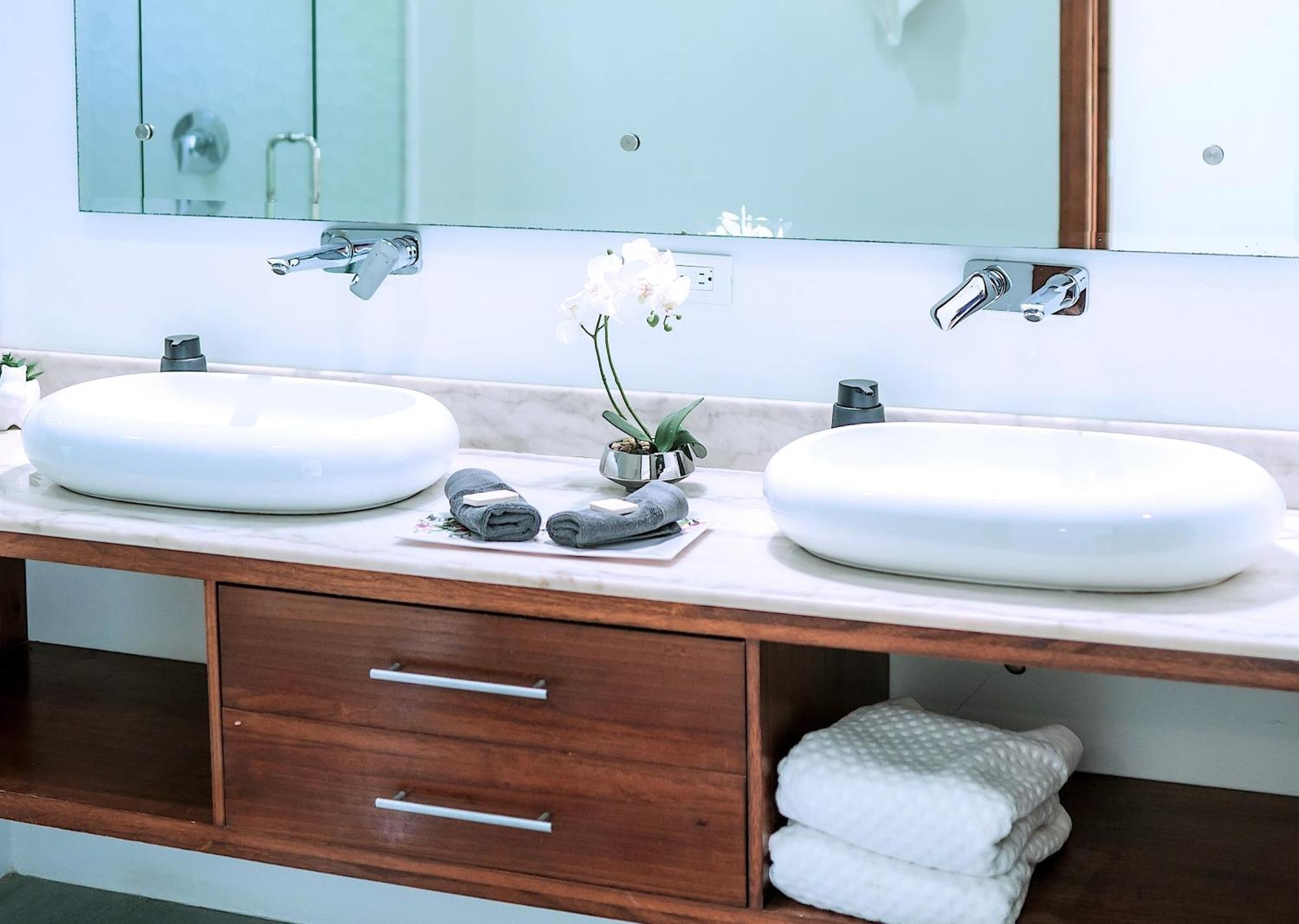 Santa Cruz Luxury Loft - Ocean View- Private Pool Apartment *